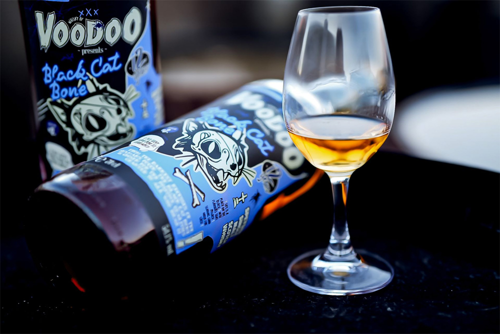 Whisky of Voodoo: Black Cat Bone / 12Jahre Brave New Spirits (Benrinnes) / 54,1% 0,7l Speysinde Single Malt